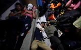 [ẢNH] Người di cư Honduras chạy trốn đói nghèo, ầm ầm đổ về biên giới Mỹ